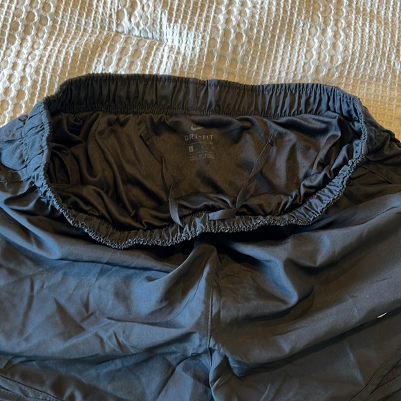 Nike Women's Running Shorts - Picture 3 of 4